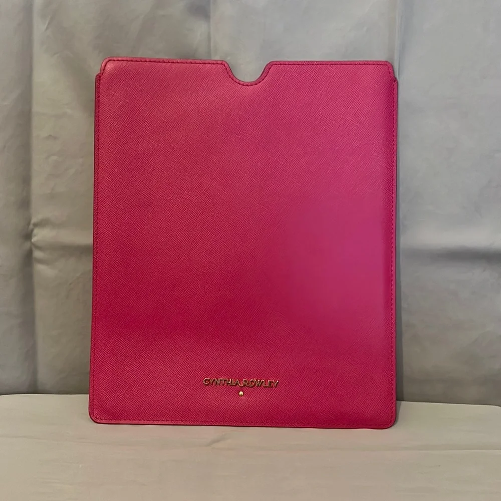 Cynthia Rowley Genuine Saffiano Leather IPad/Tablet Sleeve